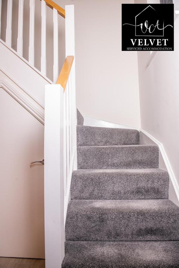 1 Bed House At Velvet Serviced With Free Parking & Wifi - Sa1 Affittacamere *