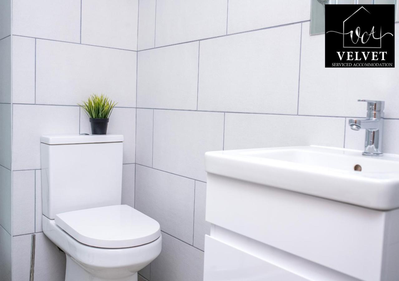 1 Bed House At Velvet Serviced With Free Parking & Wifi - Sa1 Affittacamere *